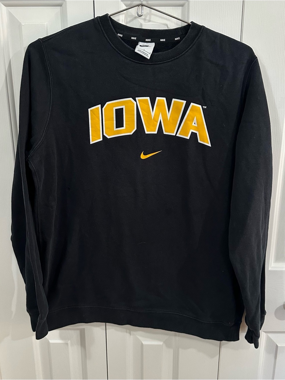 Nike Iowa Hawkeyes Crewneck